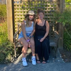 Meet your Posher, Mackenzie